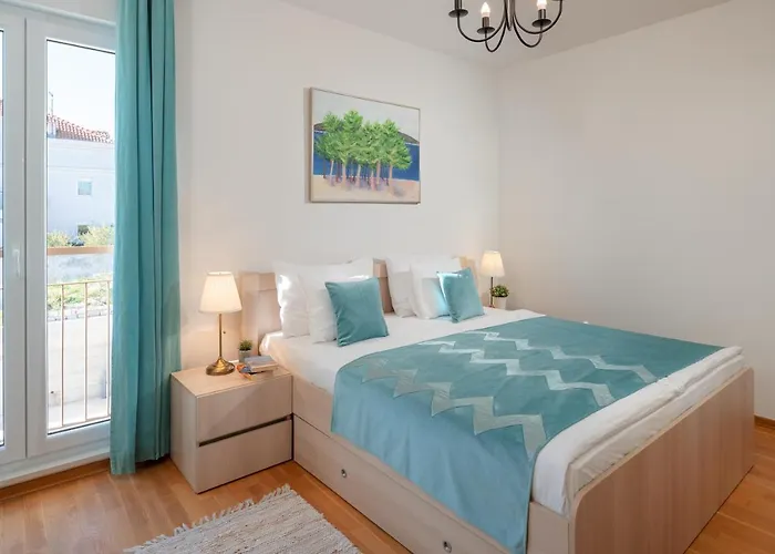 Sun Hills アパート *