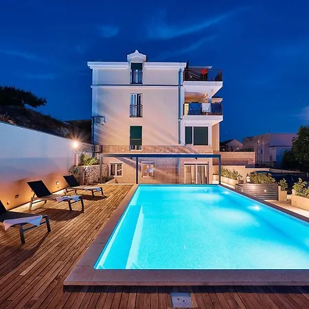 Sun Hills Apartman *