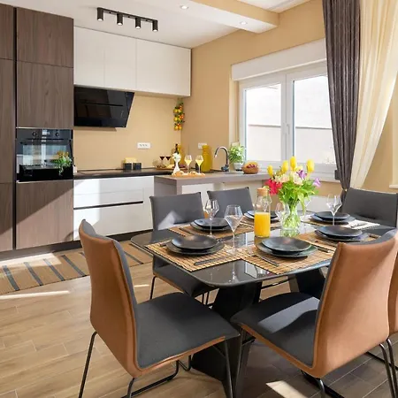 Sun Hills Apartment Split