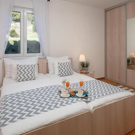 Sun Hills Appartement *